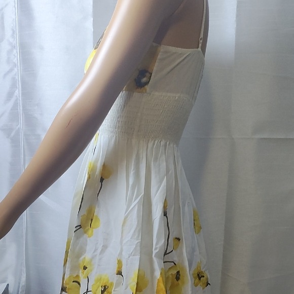 Forever 21 Floral Yellow and White Summer Dress Size S‎ - Picture 5 of 10